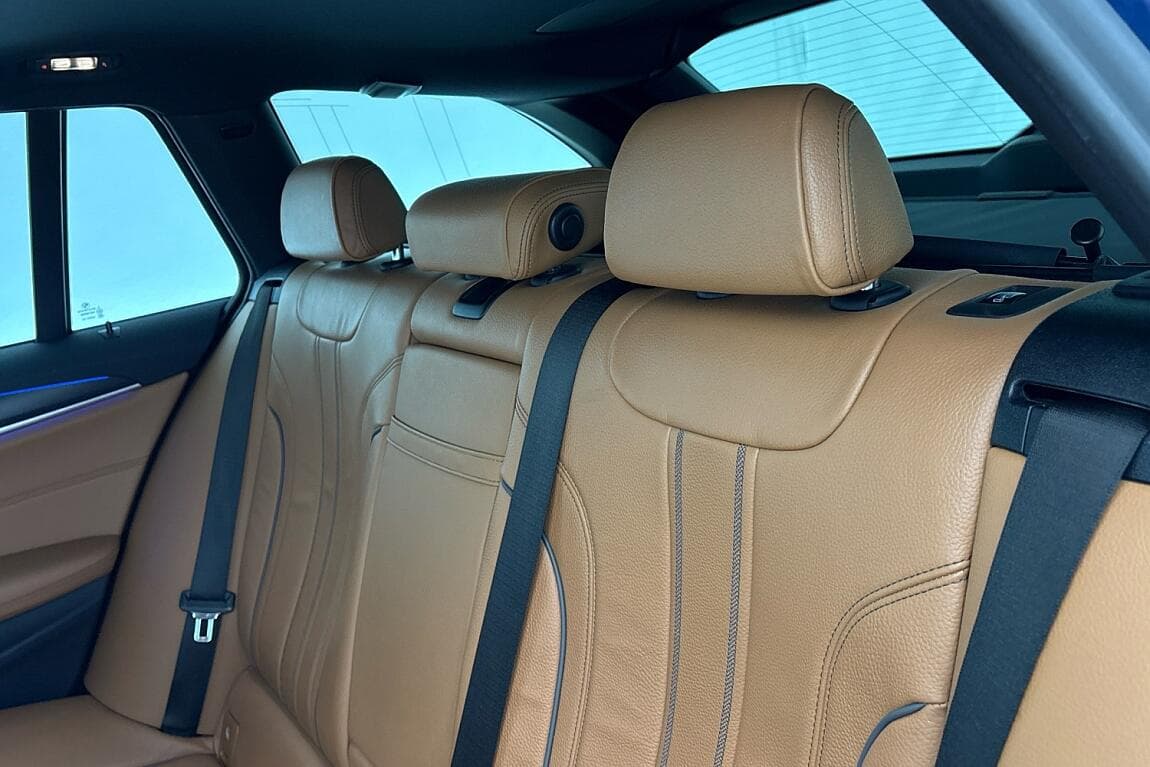 2021 BMW 5-SERIES - 22