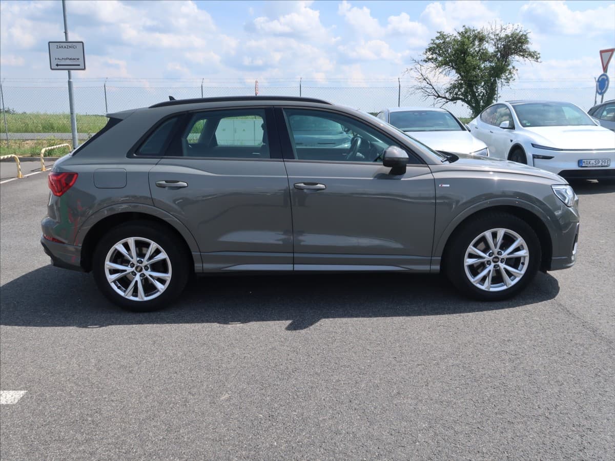 2023 Audi Q3 - 15