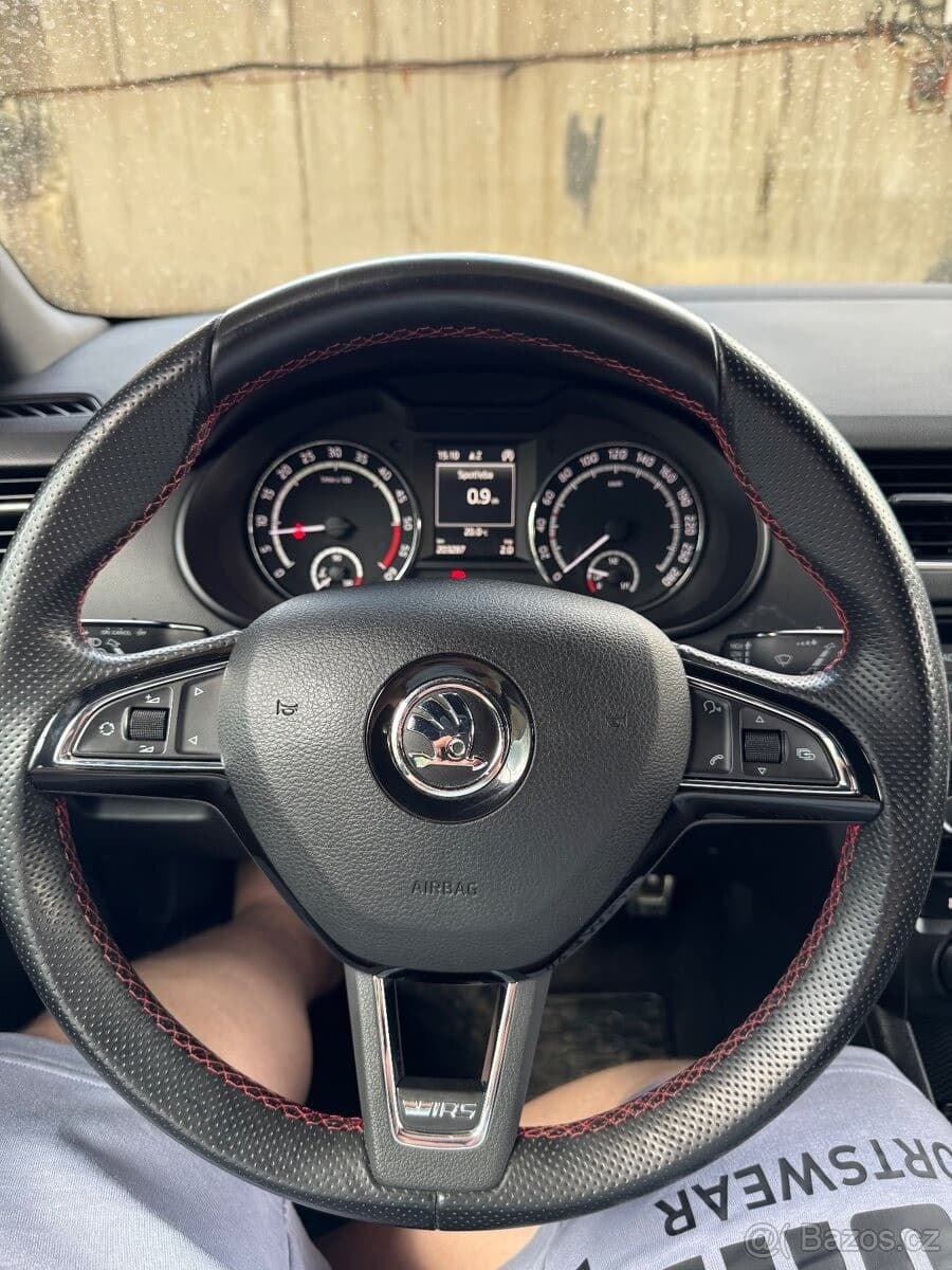Škoda OCTAVIA - 5