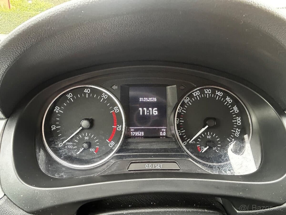 Škoda RAPID - 11
