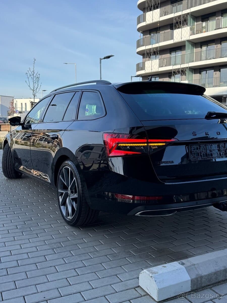 2022 Škoda SUPERB - 4