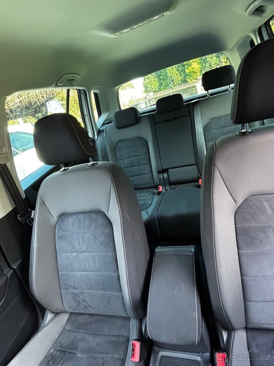 Volkswagen GOLF - 9