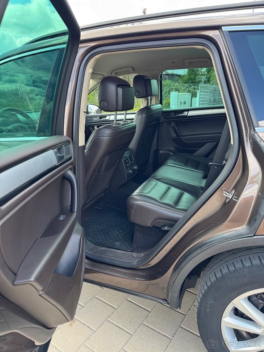 Volkswagen TOUAREG - 8