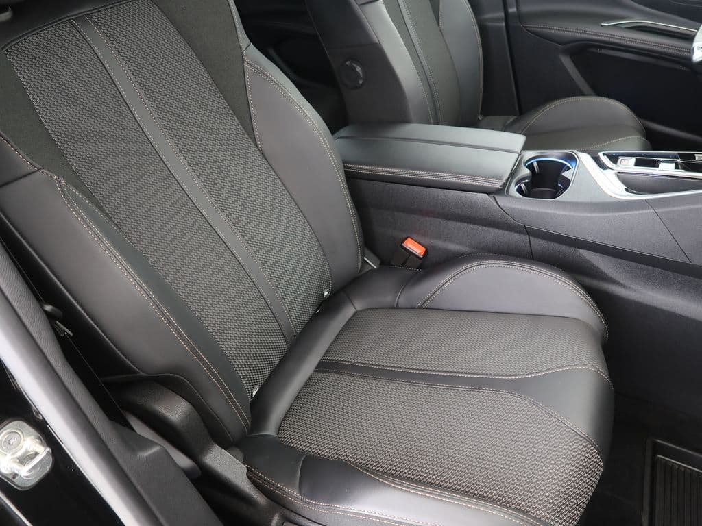 2023 Peugeot 3008 - 13
