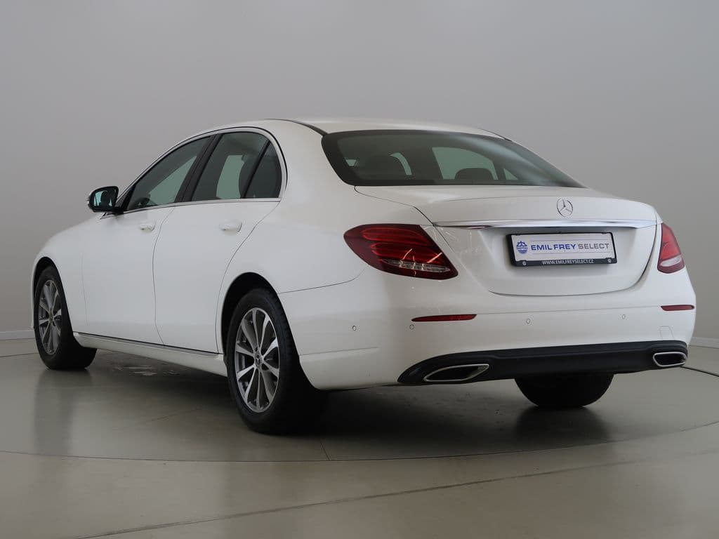 2018 Mercedes-Benz E-CLASS - 7