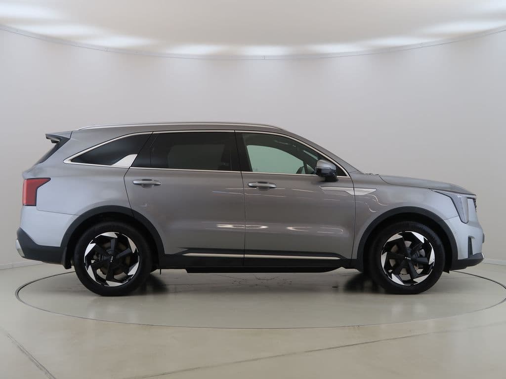 2024 Kia SORENTO - 4