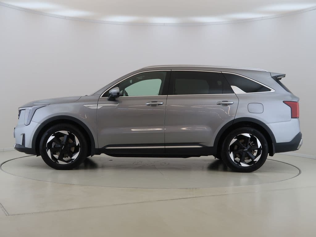 2024 Kia SORENTO - 8