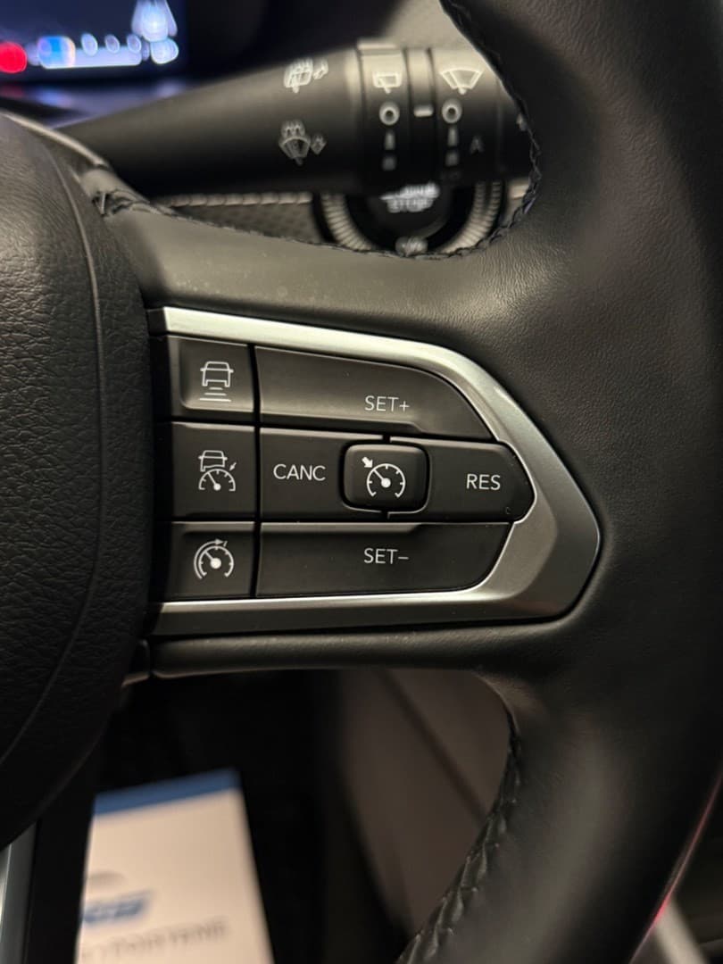 2023 Jeep COMPASS - 13
