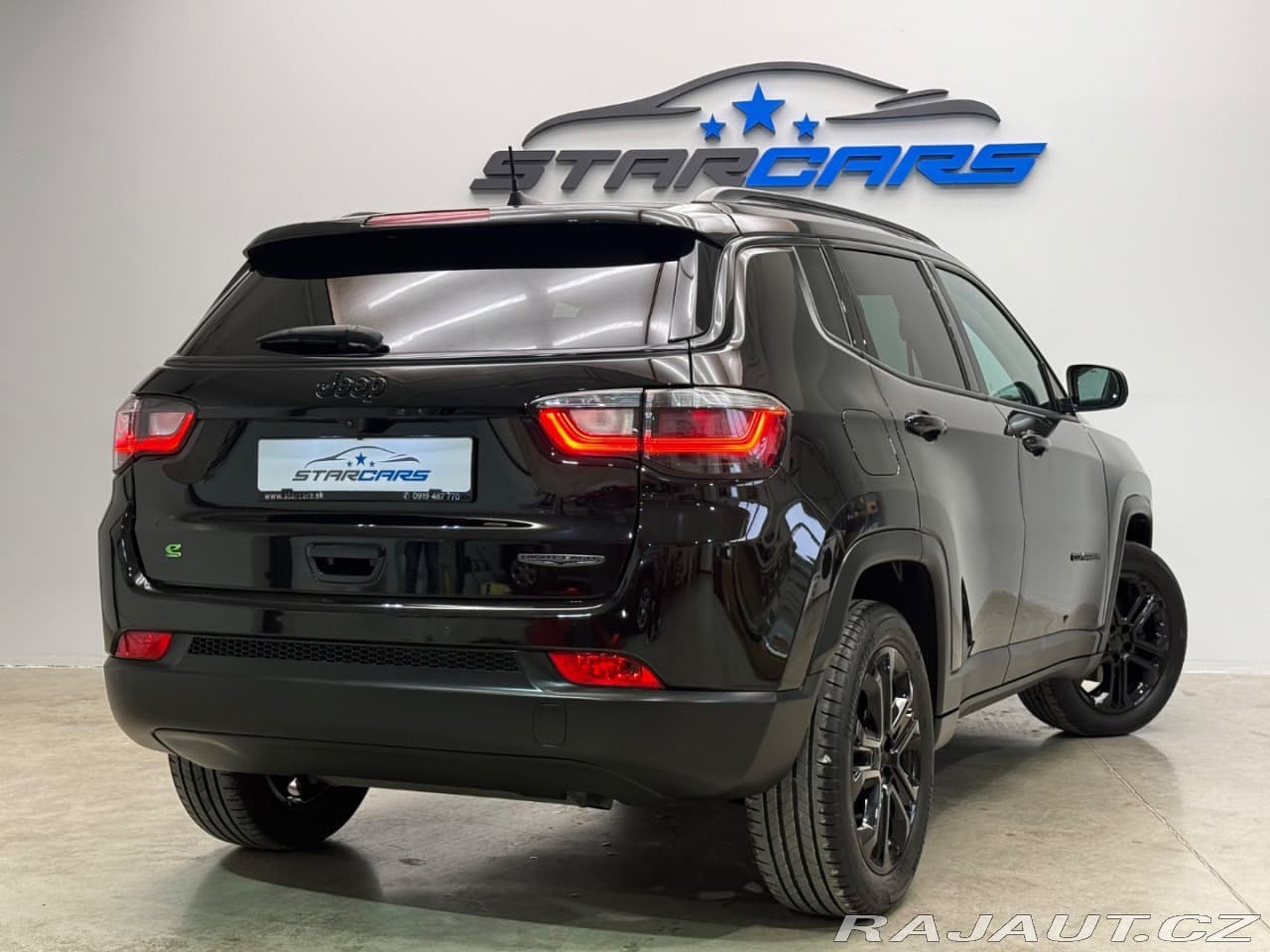 2023 Jeep COMPASS - 3