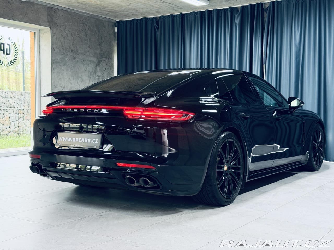 2017 Porsche PANAMERA - 7