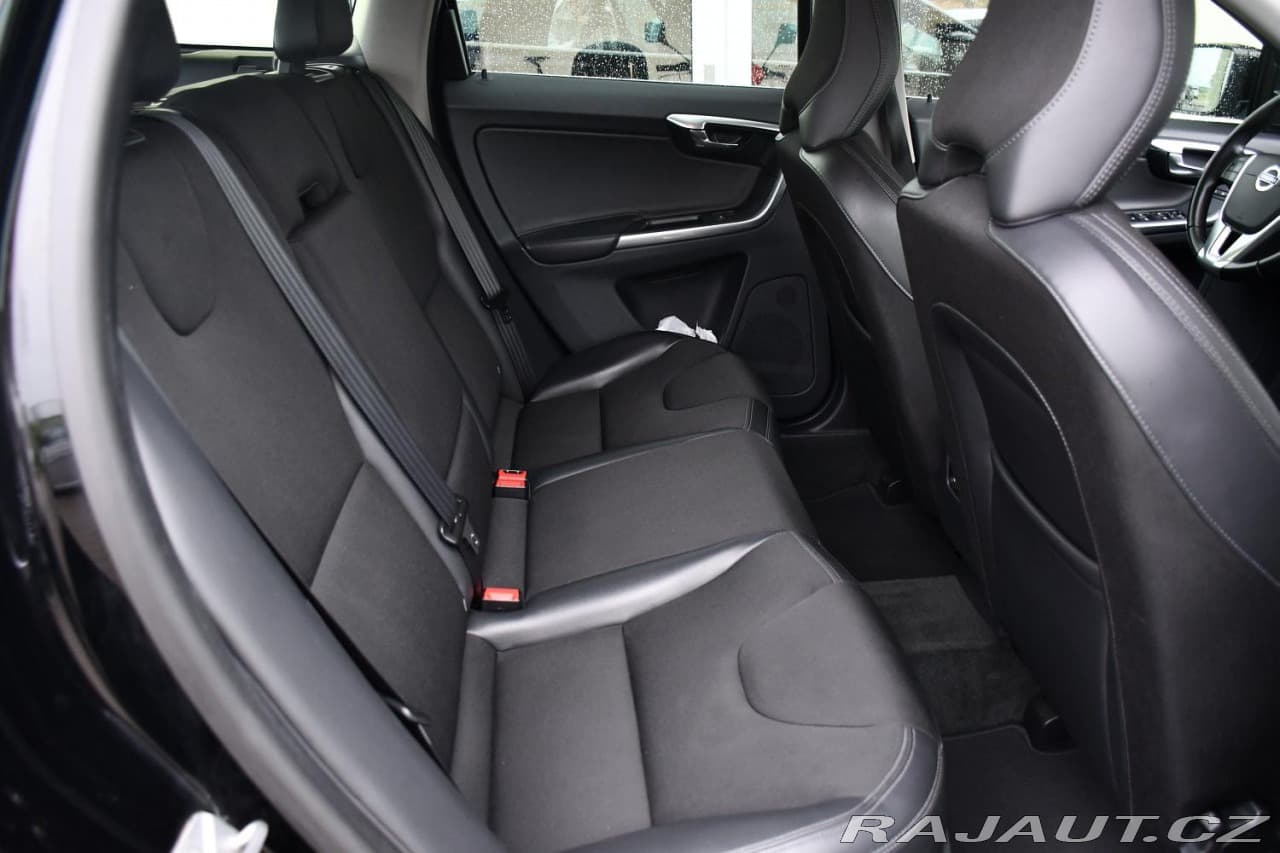 2015 Volvo XC60 - 20