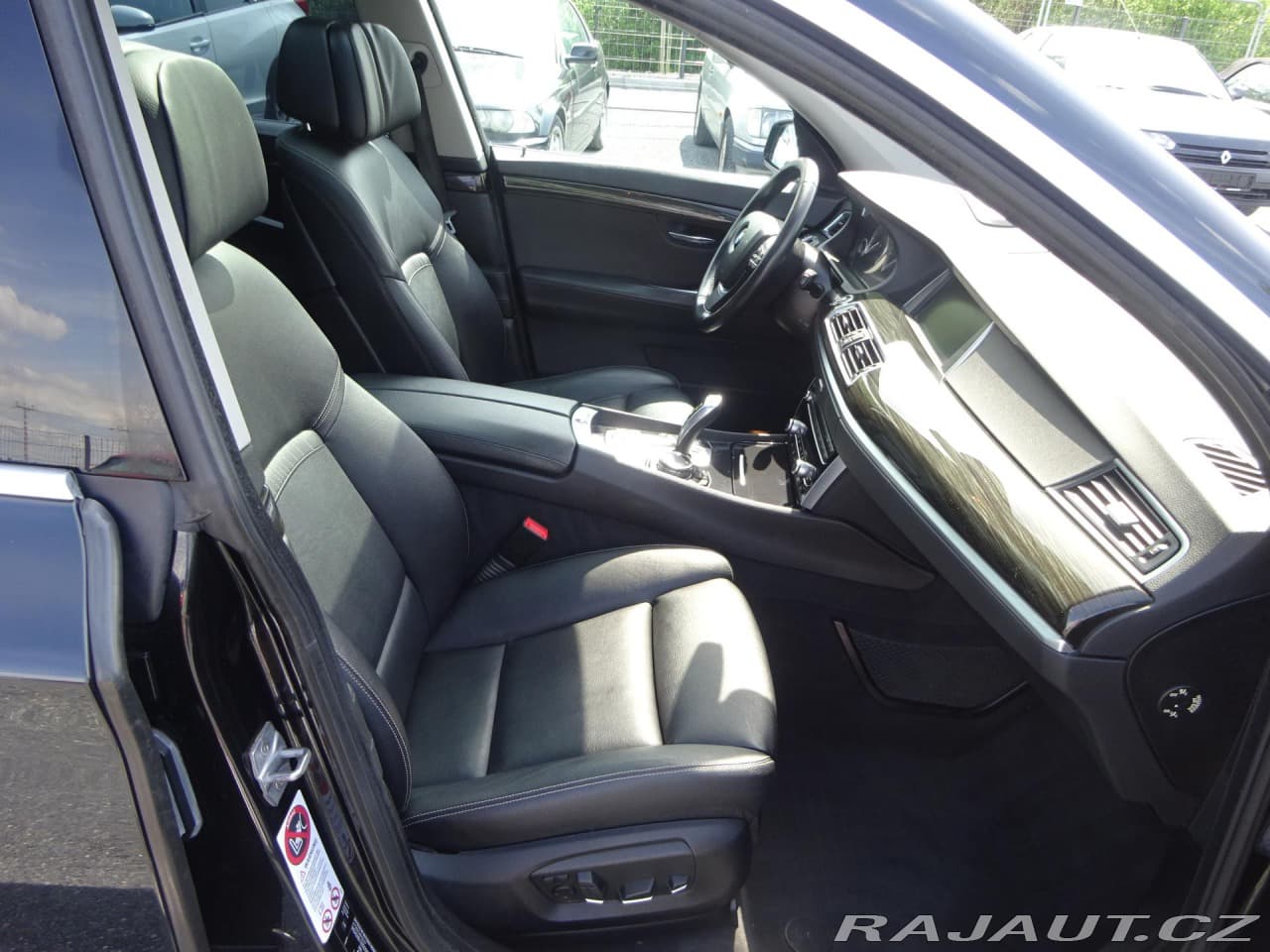 2014 BMW 5-SERIES - 10