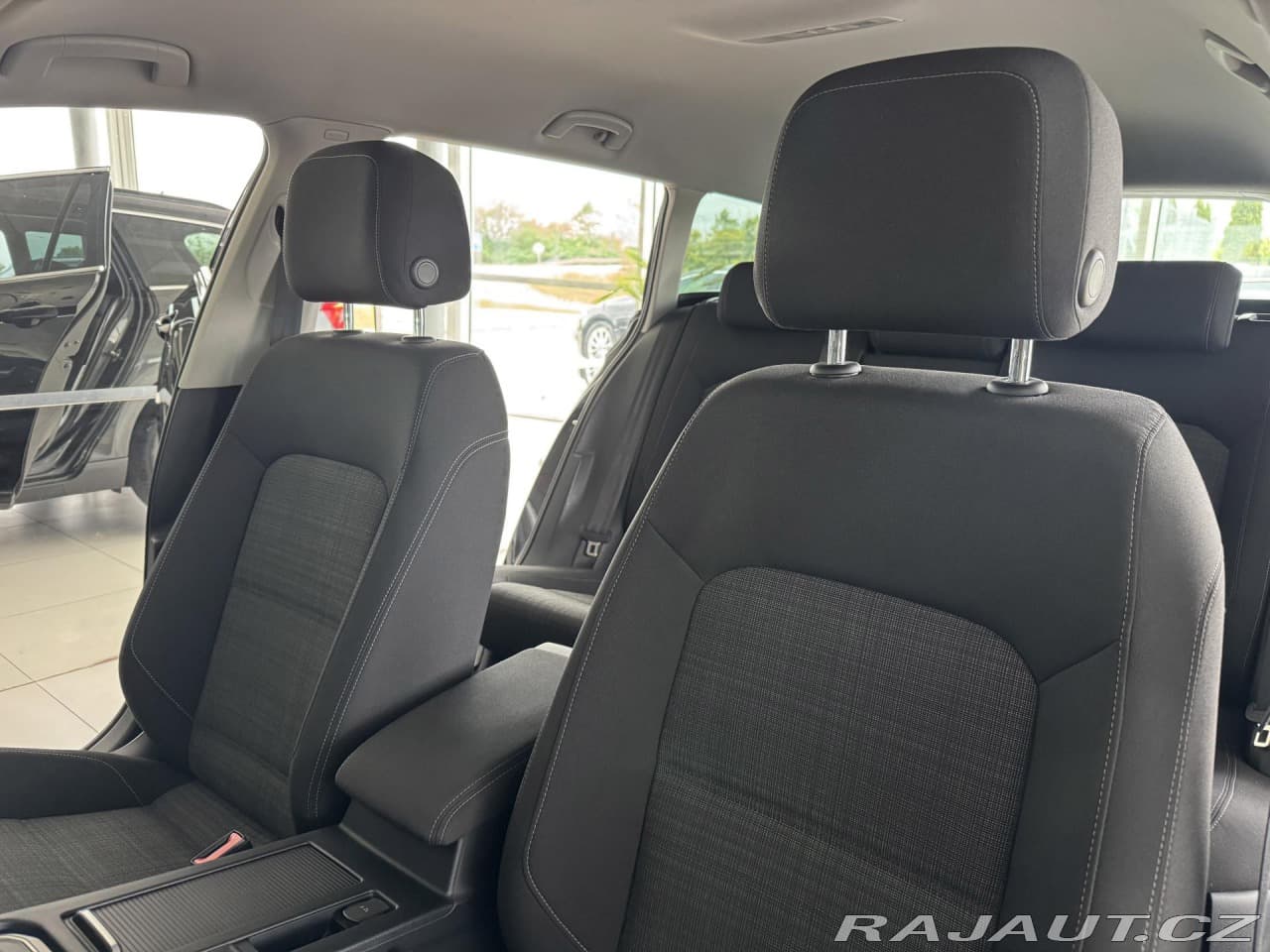 2020 Volkswagen PASSAT - 13