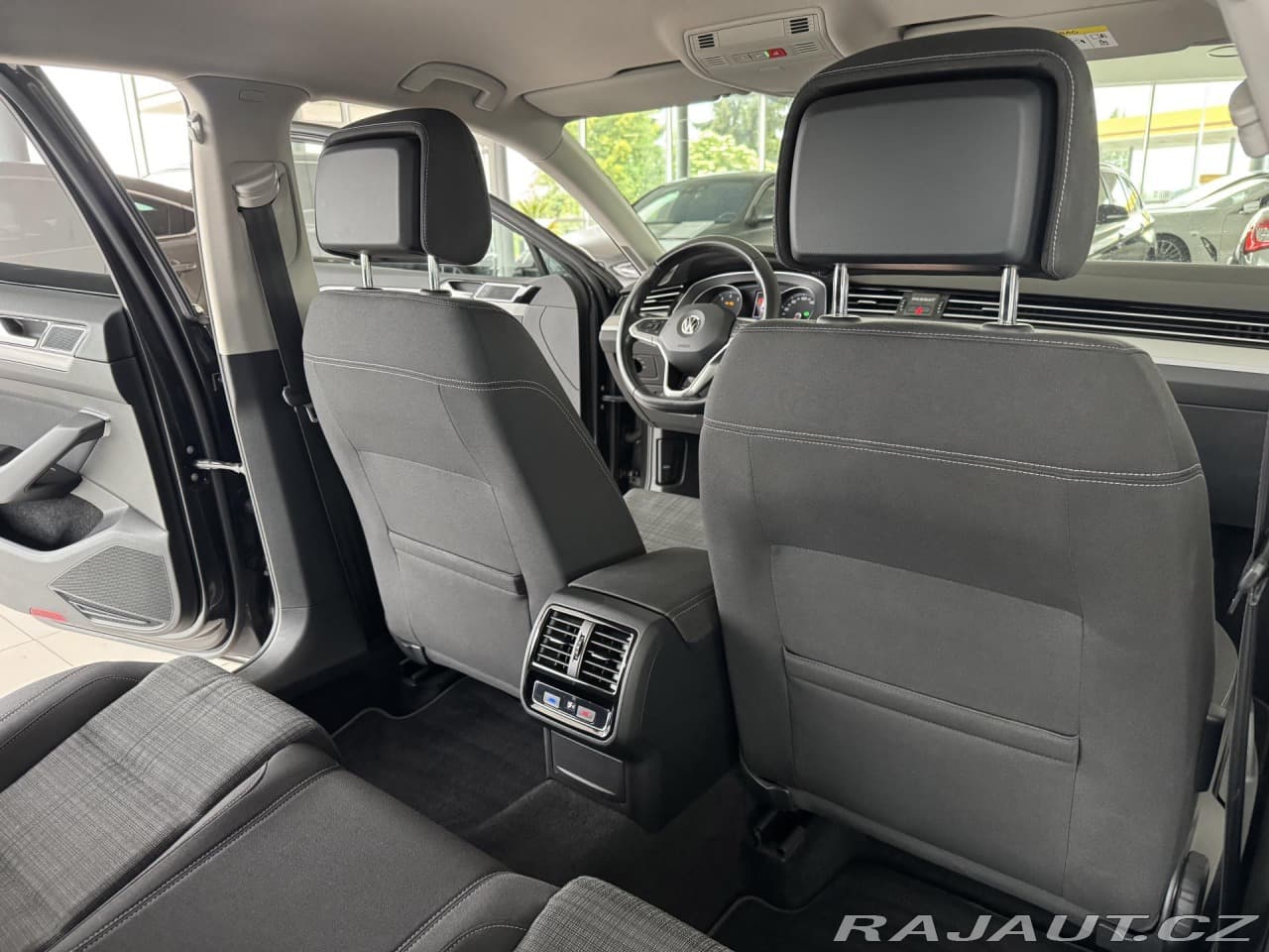 2020 Volkswagen PASSAT - 16