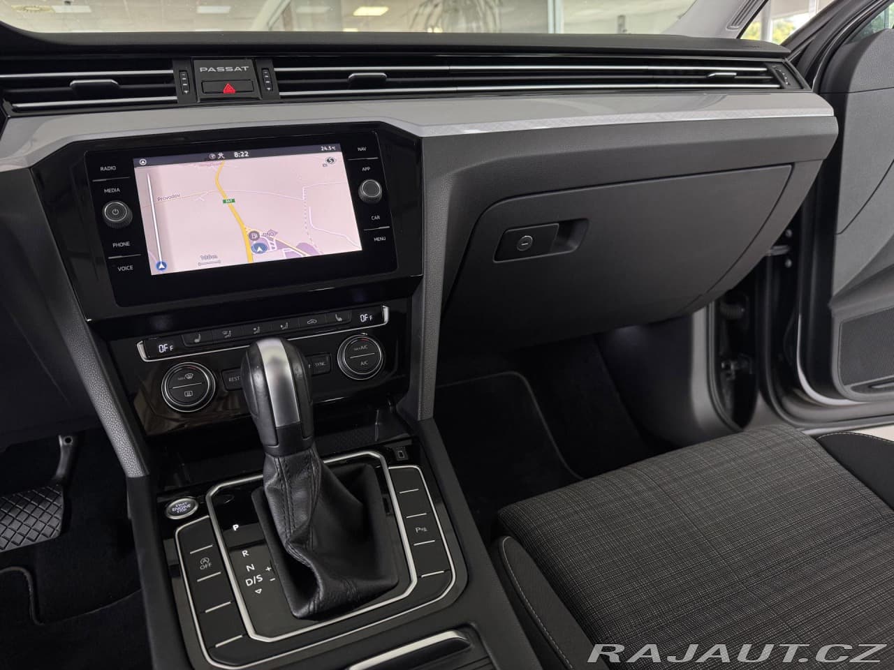 2020 Volkswagen PASSAT - 18