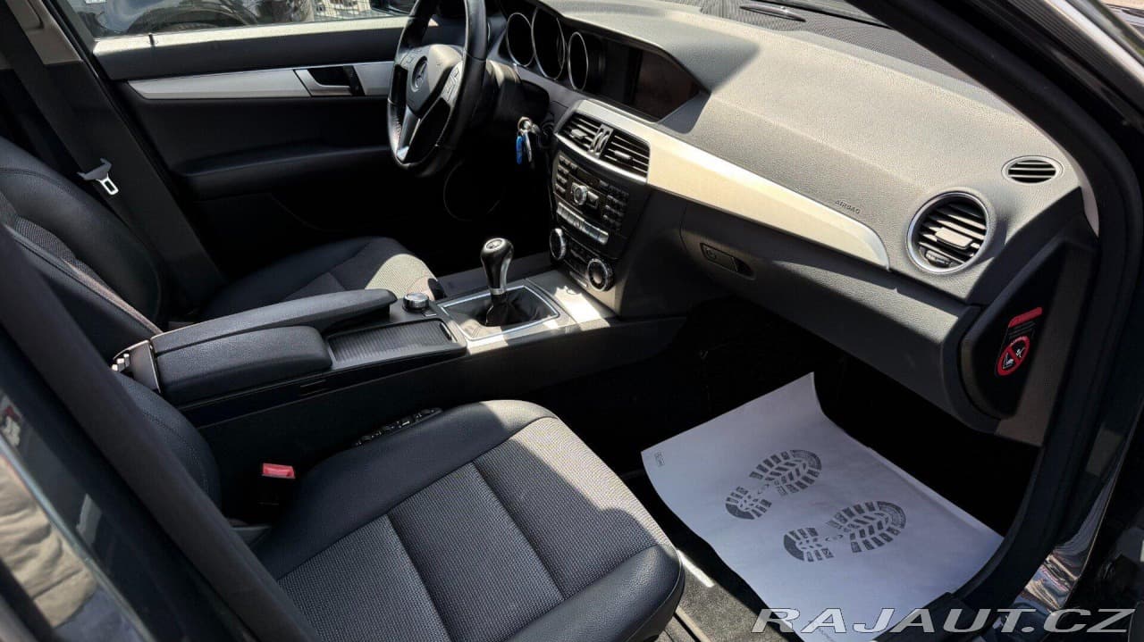 2012 Mercedes-Benz C-CLASS - 16