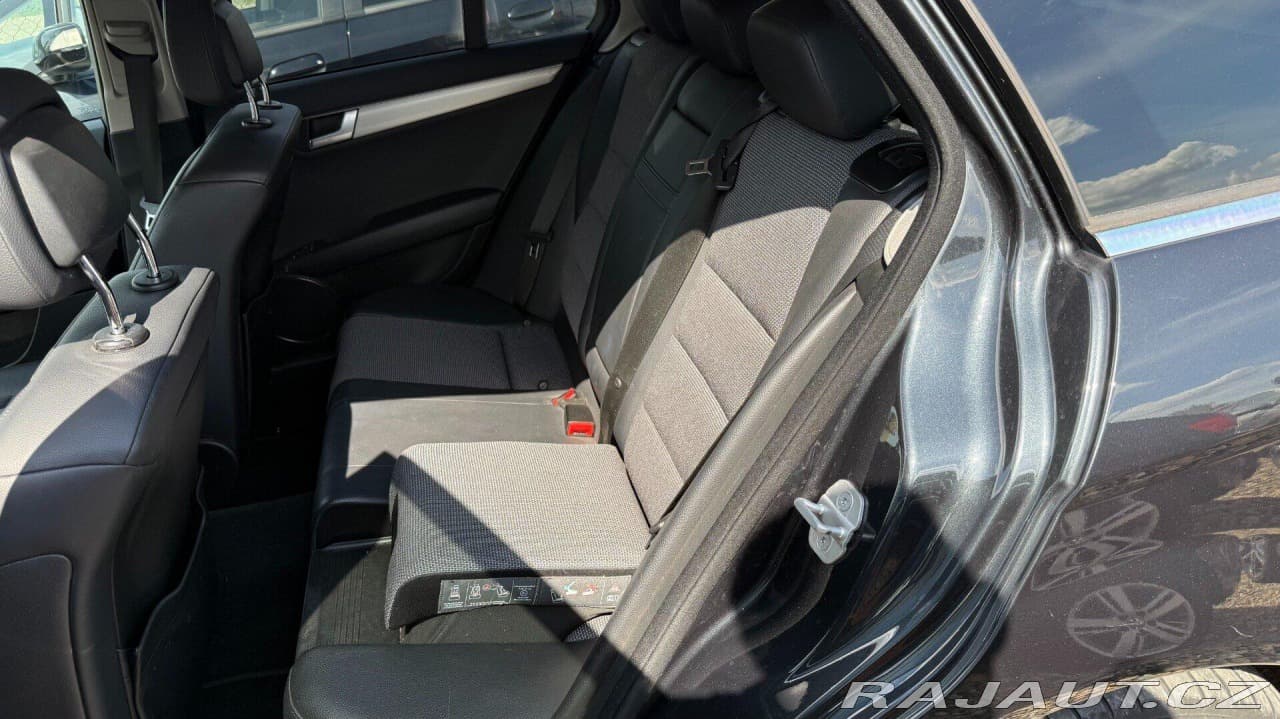 2012 Mercedes-Benz C-CLASS - 17