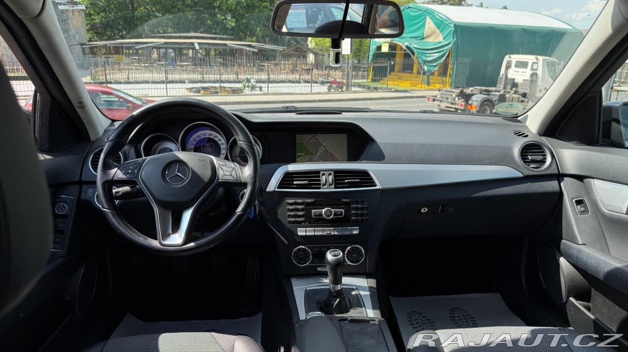 2012 Mercedes-Benz C-CLASS - 18