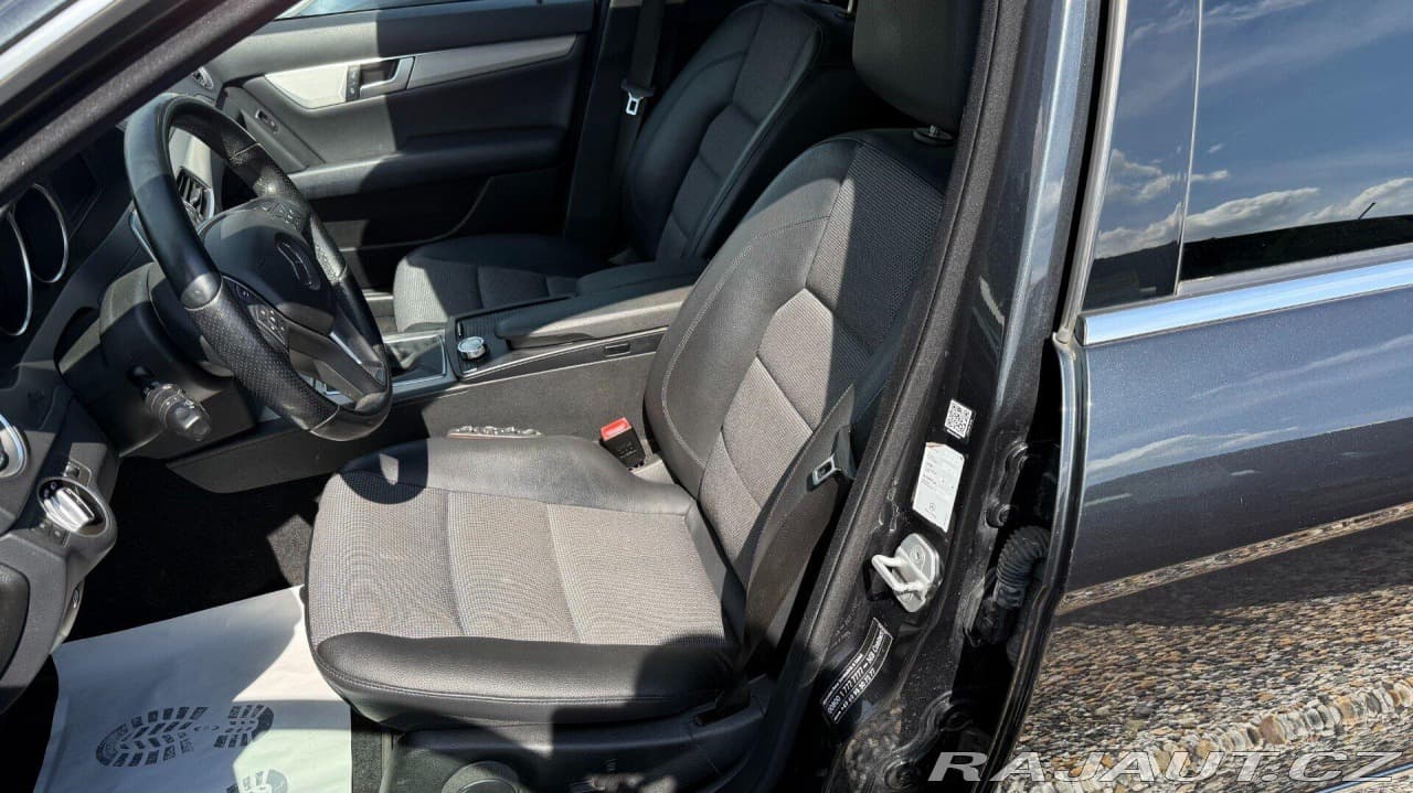 2012 Mercedes-Benz C-CLASS - 9