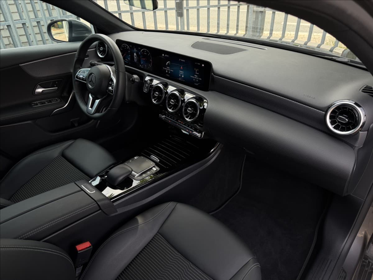 2021 Mercedes-Benz A-CLASS - 10