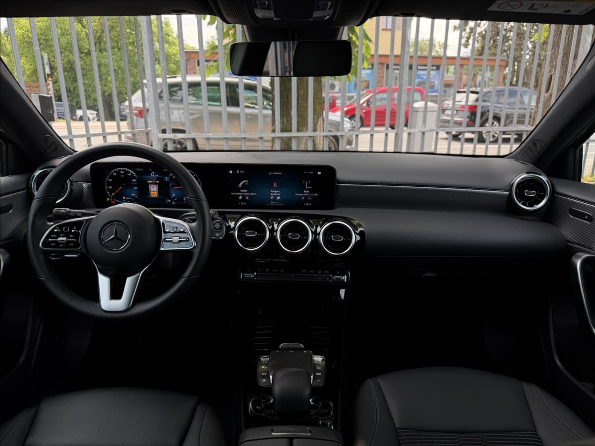 2021 Mercedes-Benz A-CLASS - 11