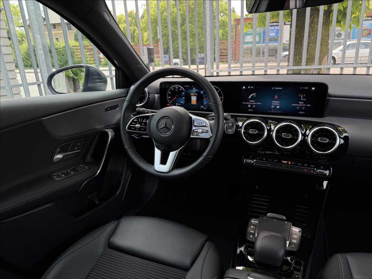 2021 Mercedes-Benz A-CLASS - 12