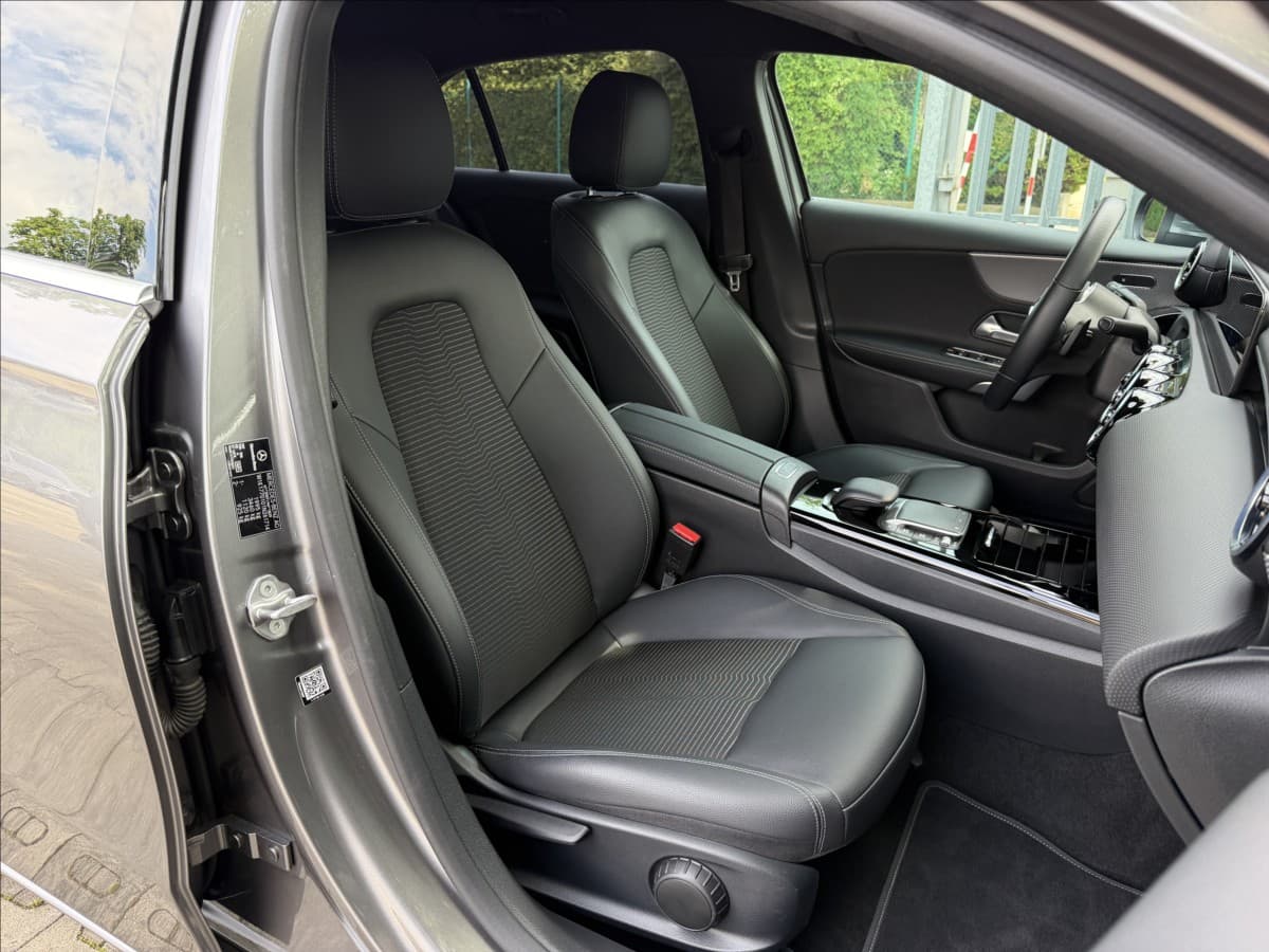2021 Mercedes-Benz A-CLASS - 9