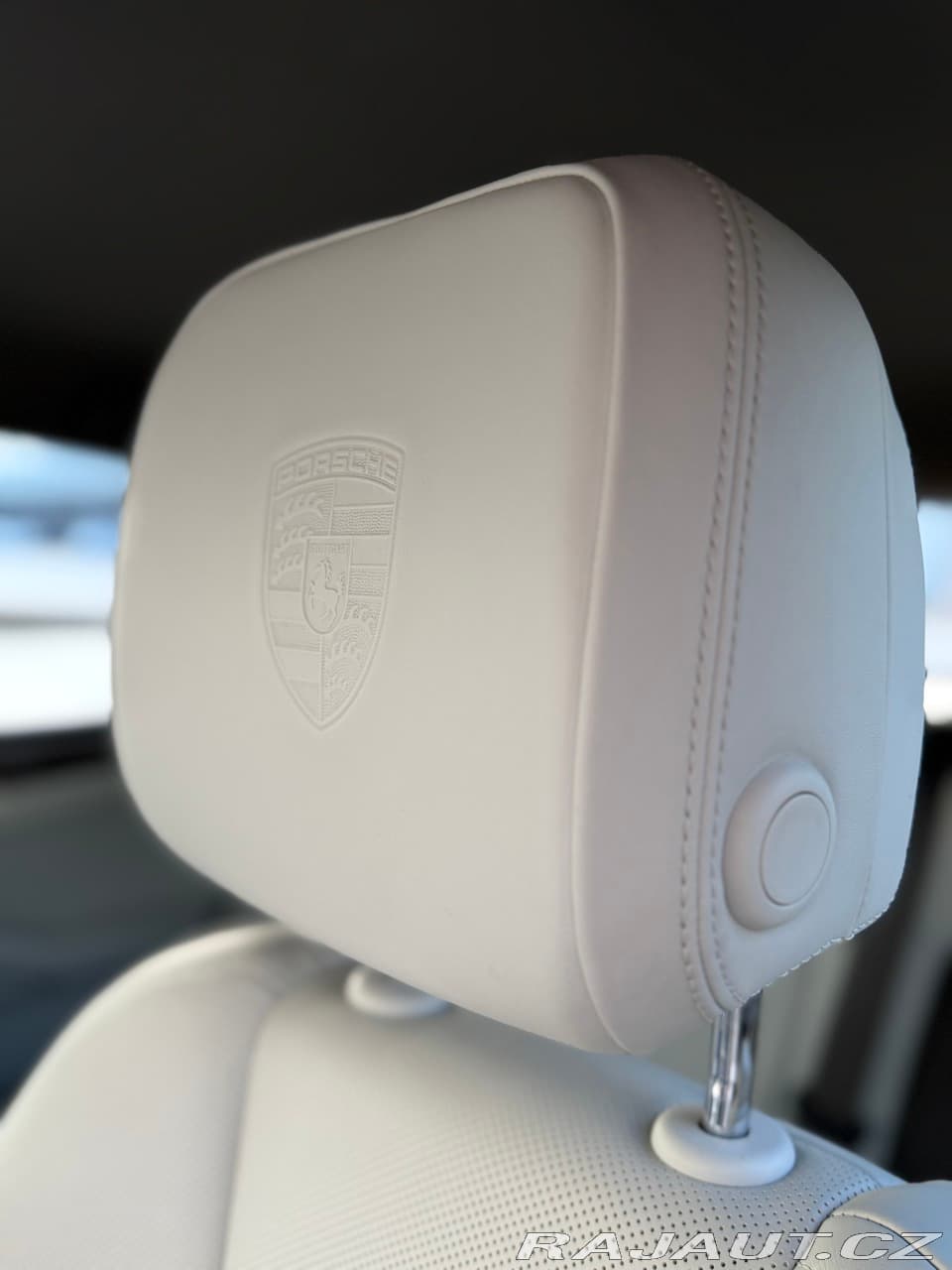 2019 Porsche MACAN - 19
