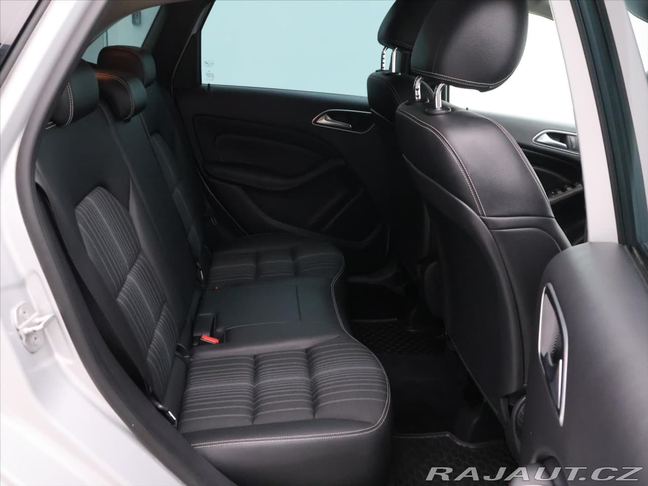 2012 Mercedes-Benz B-CLASS - 12