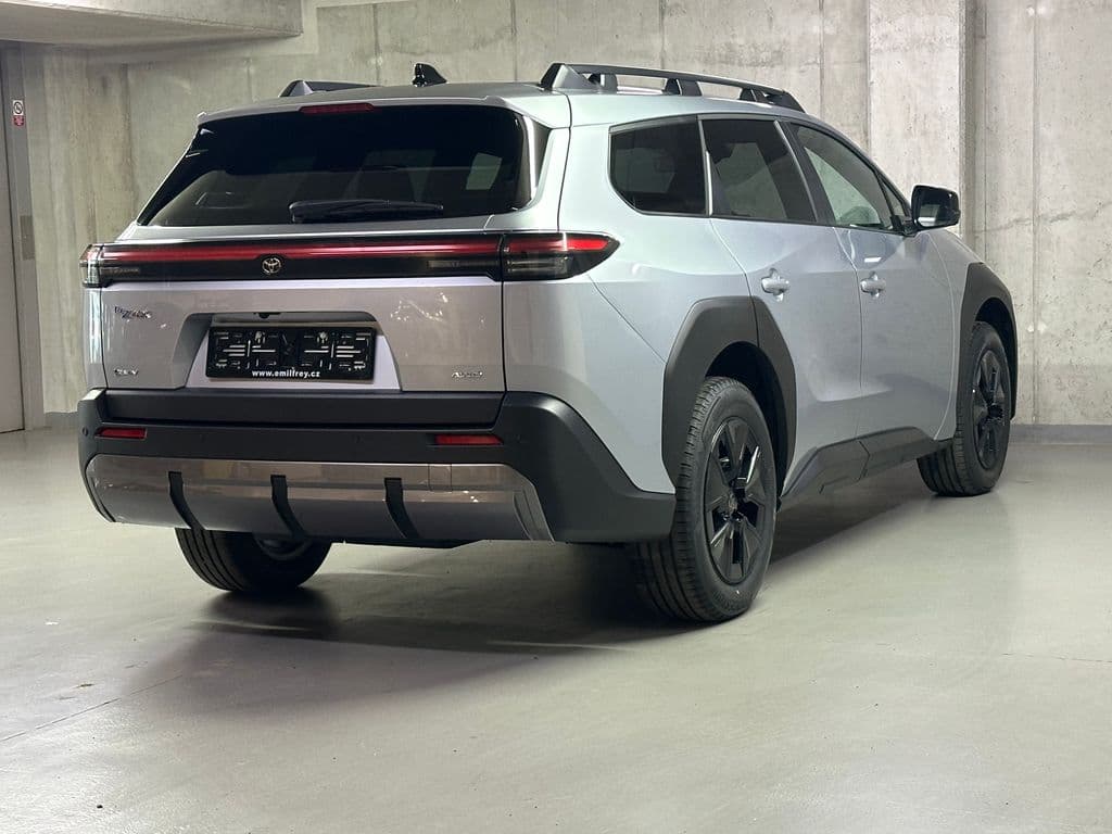 2026 Toyota bZ4X - 5