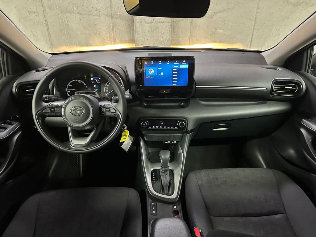 2026 Toyota YARIS - 17