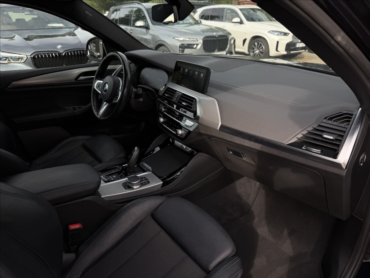 2020 BMW X4 - 10