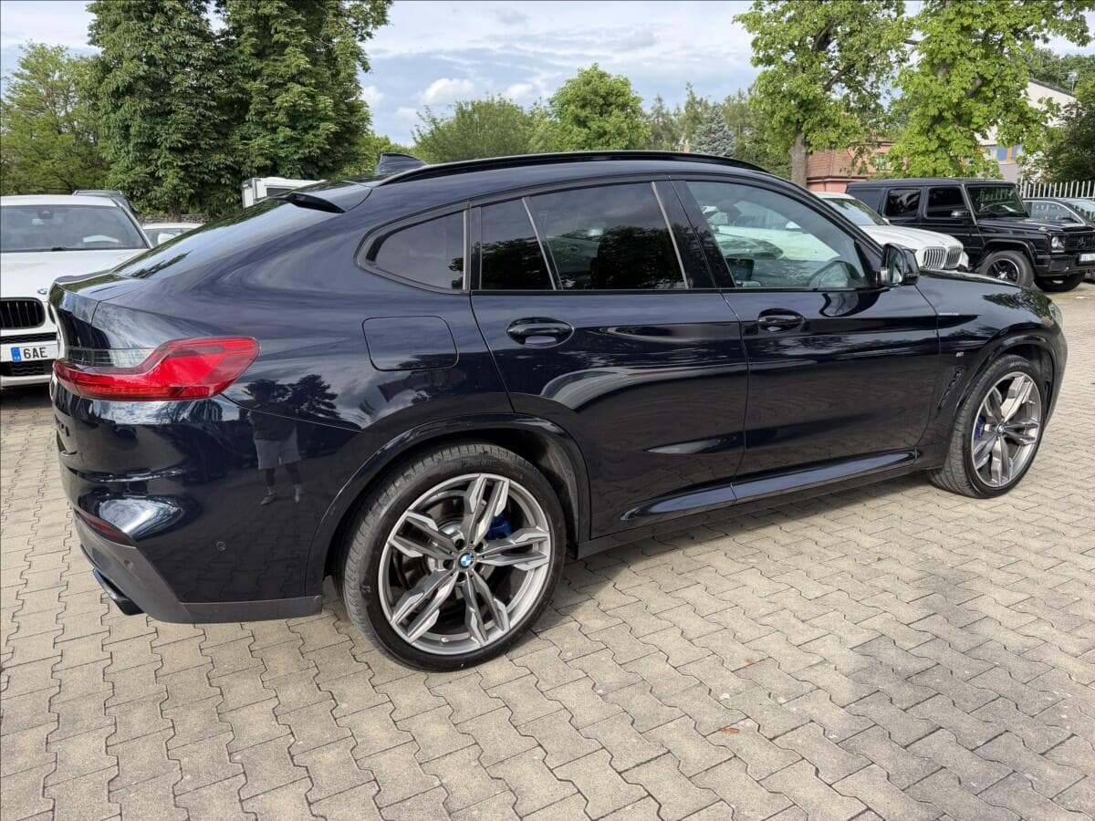 2020 BMW X4 - 5
