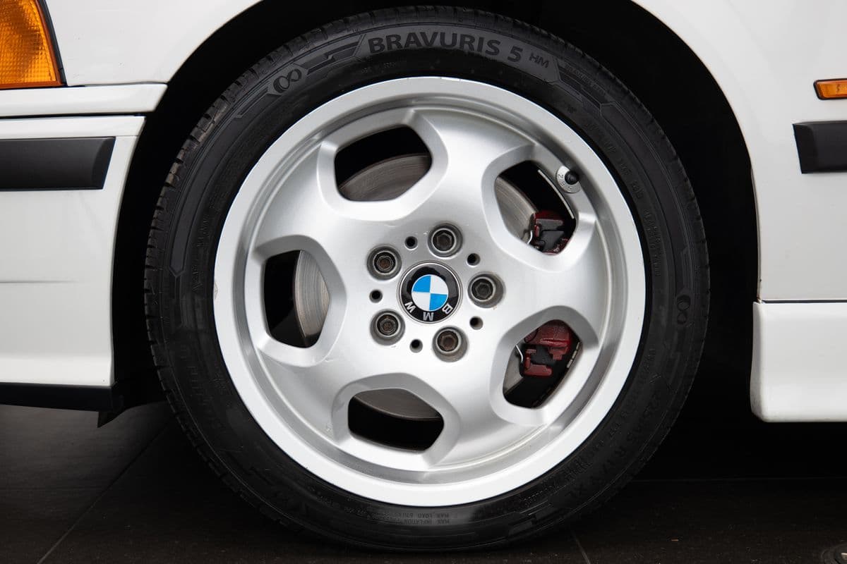 1996 BMW M3 - 17