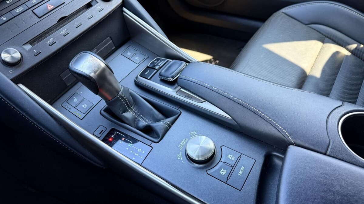 2021 Lexus OSTATNÍ - 18