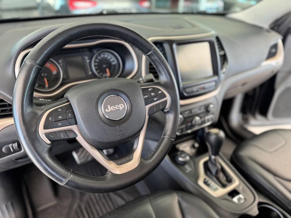 2017 Jeep CHEROKEE - 10