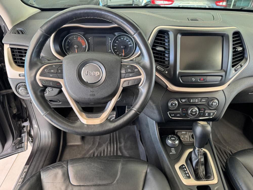 2017 Jeep CHEROKEE - 12
