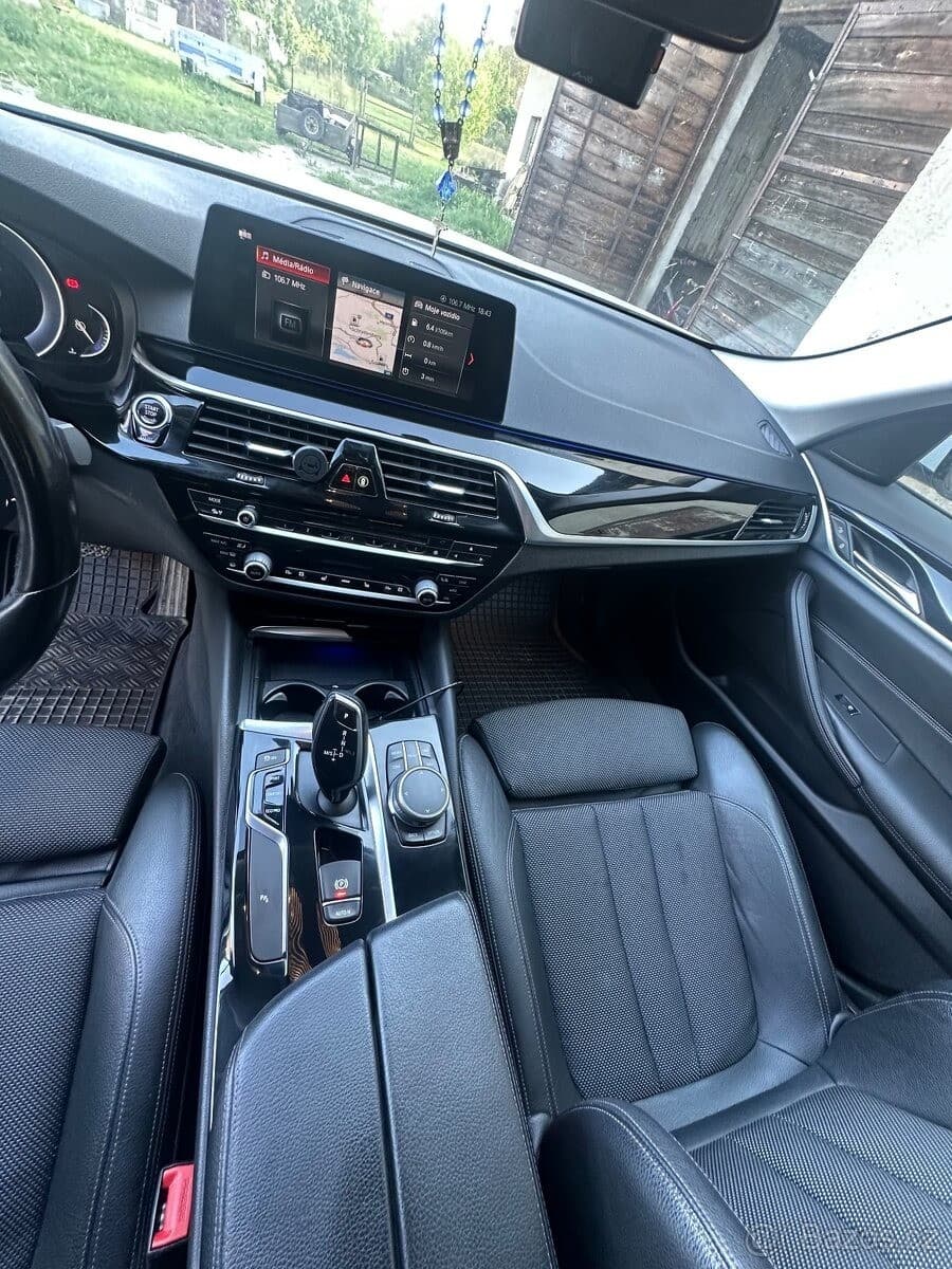 2017 BMW 5-SERIES - 6