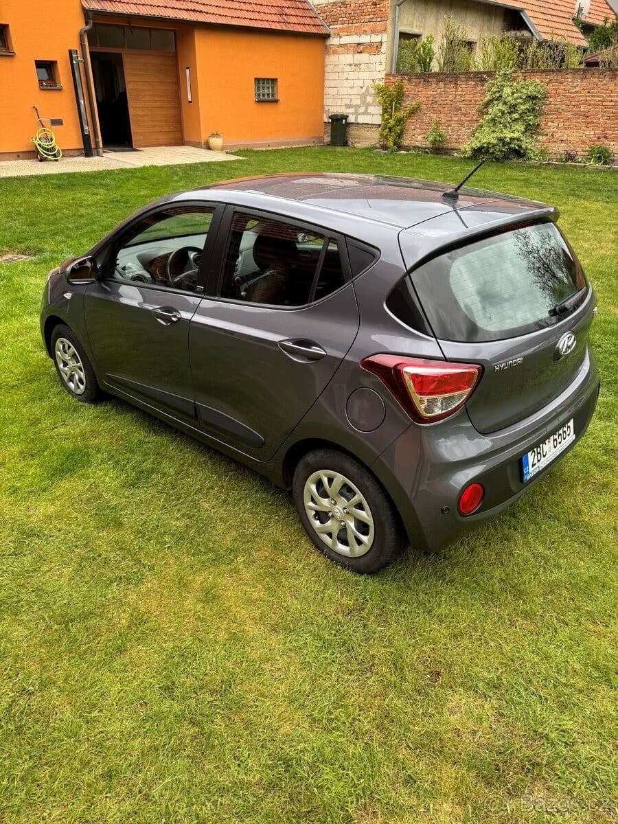 Hyundai i10 - 11