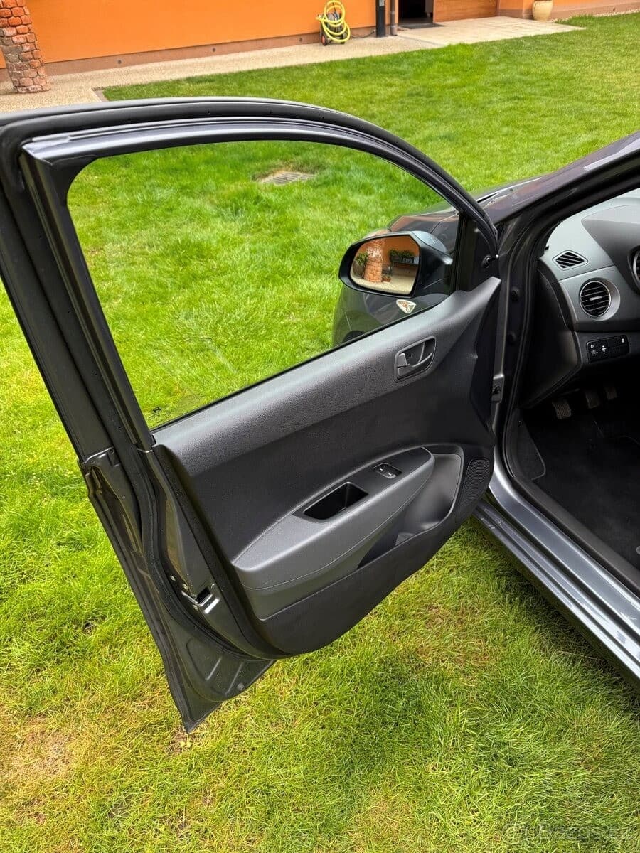 Hyundai i10 - 19