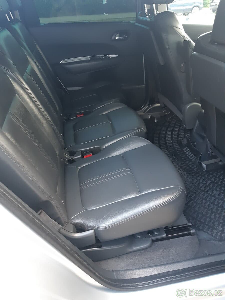 2010 Peugeot 5008 - 3