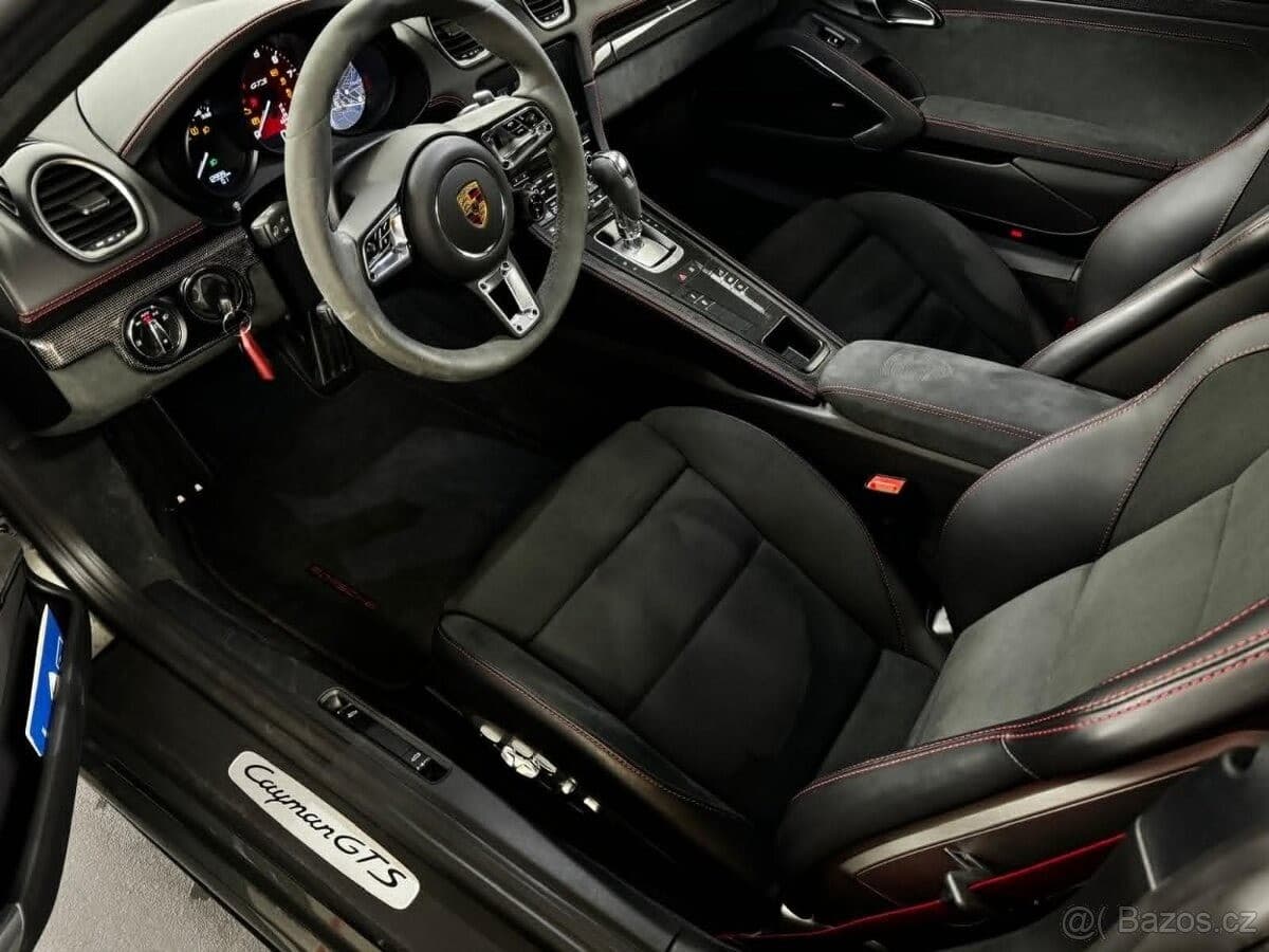 2024 Porsche 718 - 13