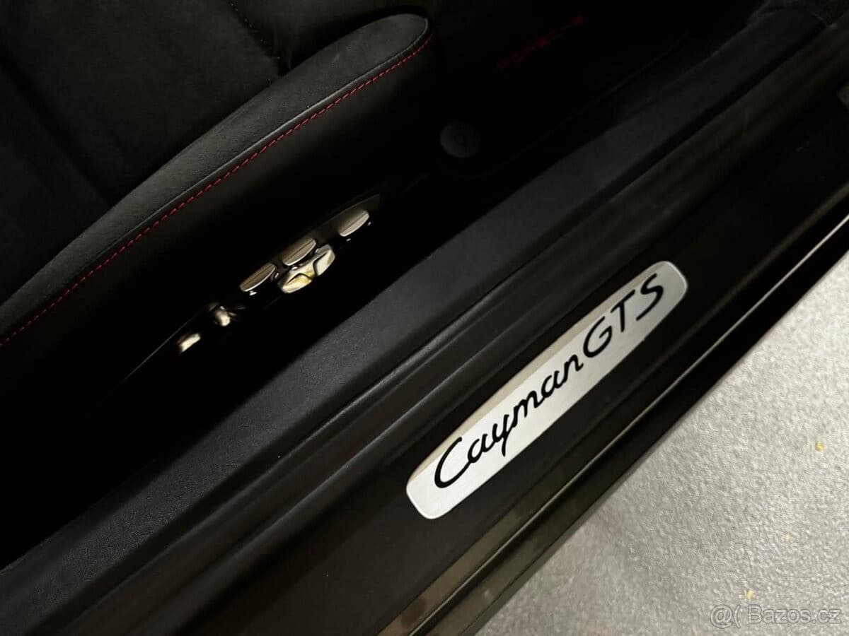 2024 Porsche 718 - 8