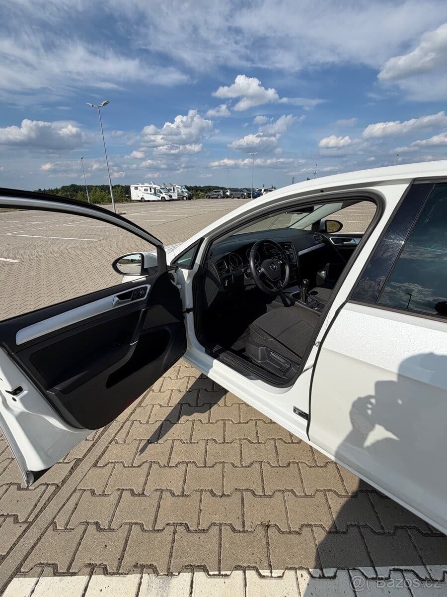 2014 Volkswagen GOLF - 15