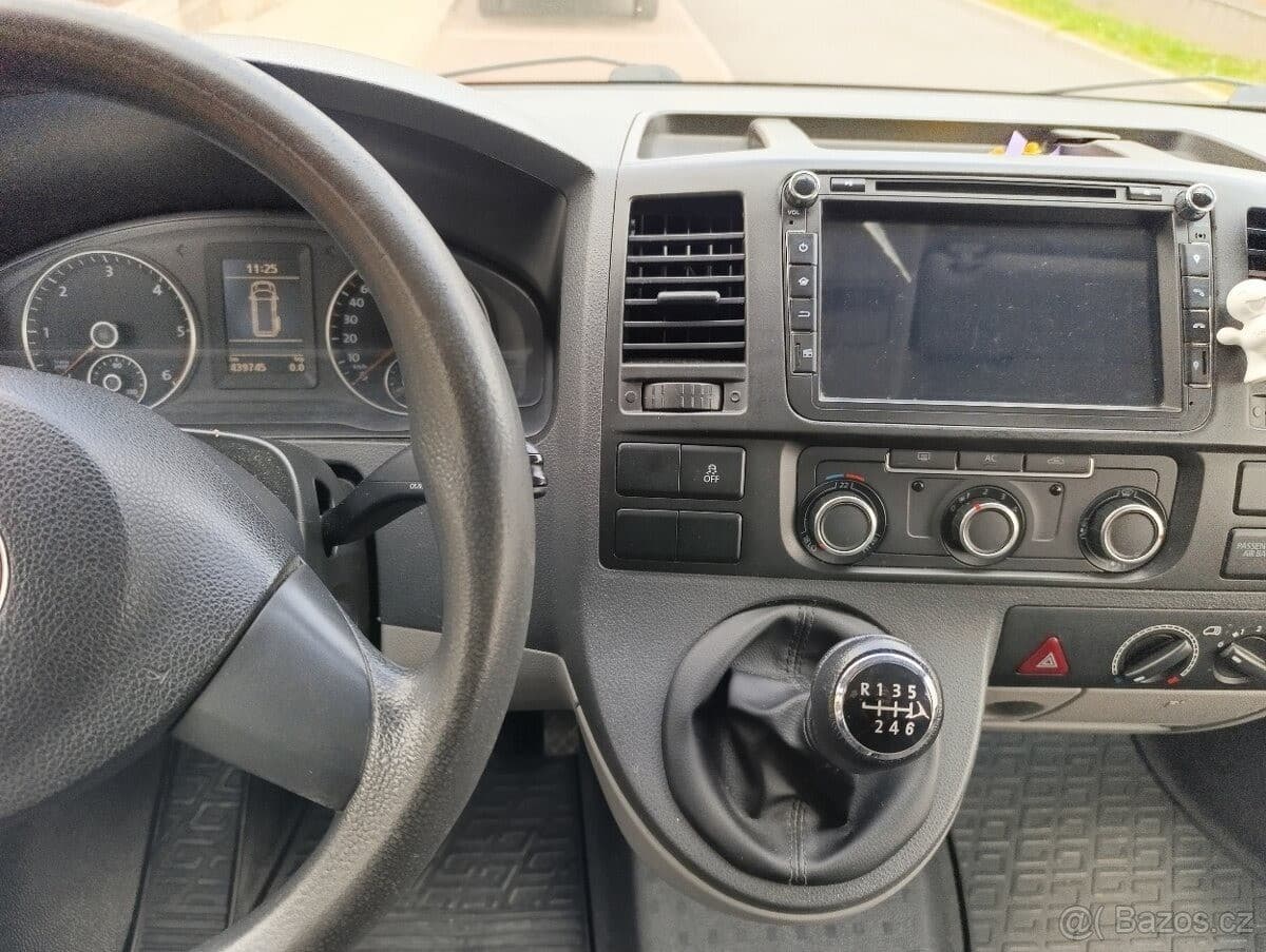 2010 Volkswagen TRANSPORTER - 11