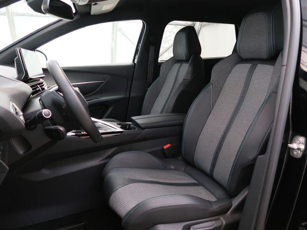 2024 Peugeot 5008 - 17