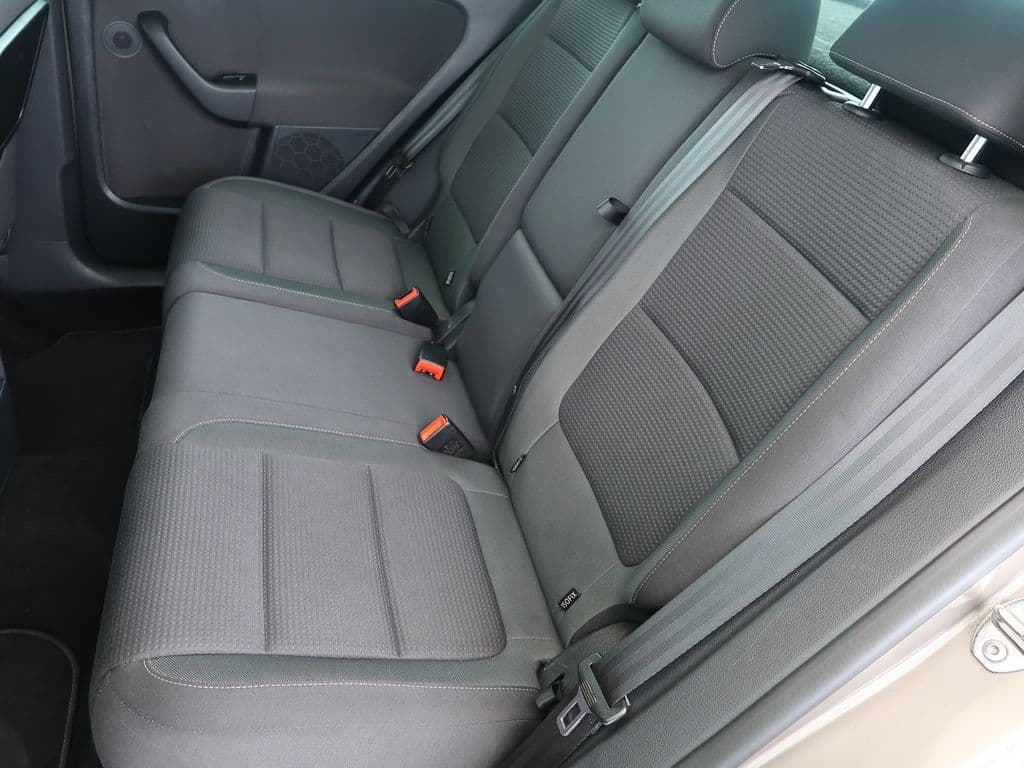 2011 Volkswagen GOLF - 10