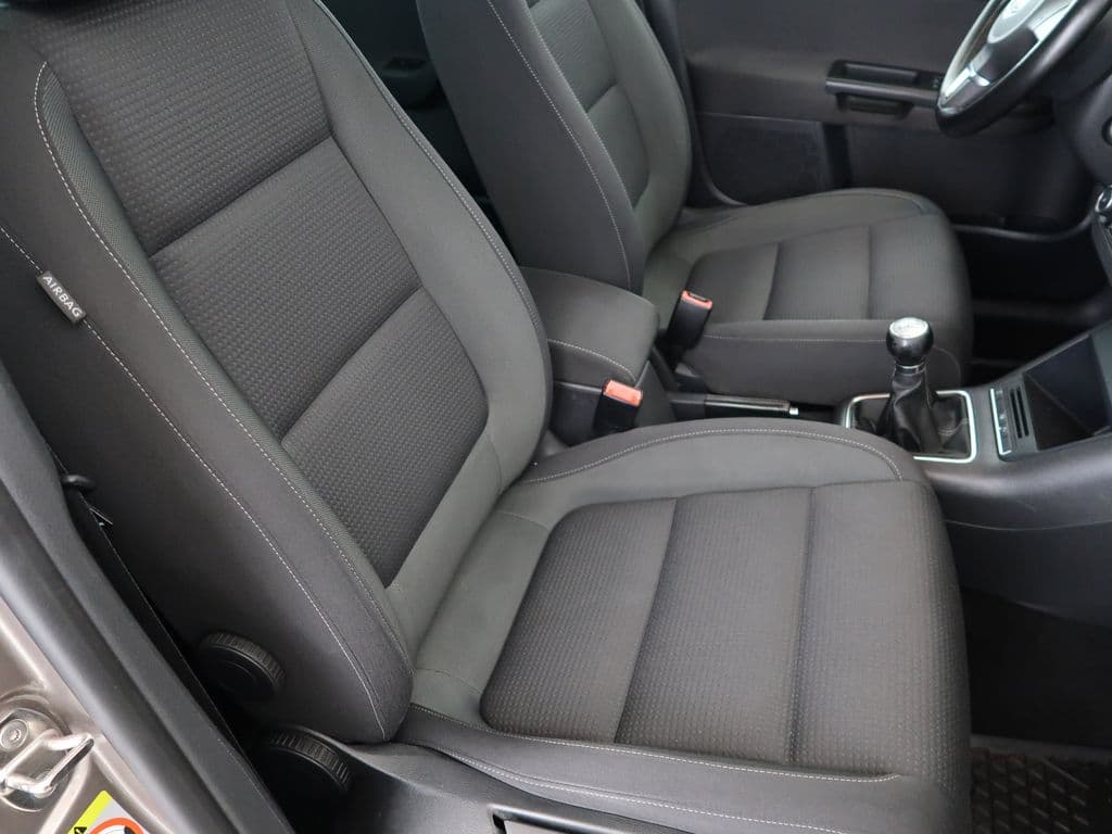2011 Volkswagen GOLF - 13