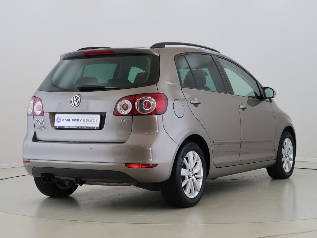 2011 Volkswagen GOLF - 5