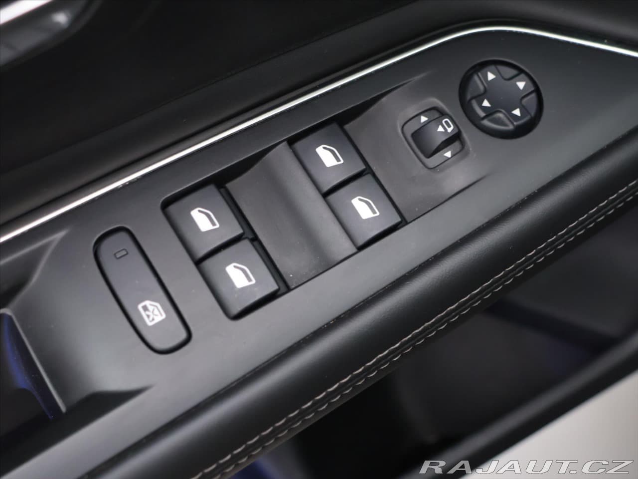 2017 Peugeot 3008 - 27